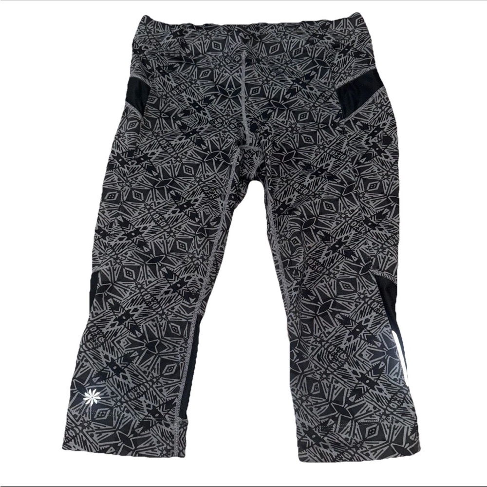 Athleta Capri‎ Women’s Small Cairo Bare To Run Knicker Crop Leggings Black Aztec